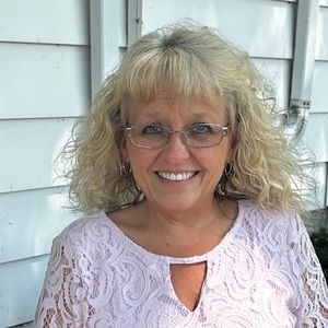 Meet your Posher, Traci